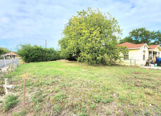 Property at 703 NW 34th St, San Antonio, TX 78228