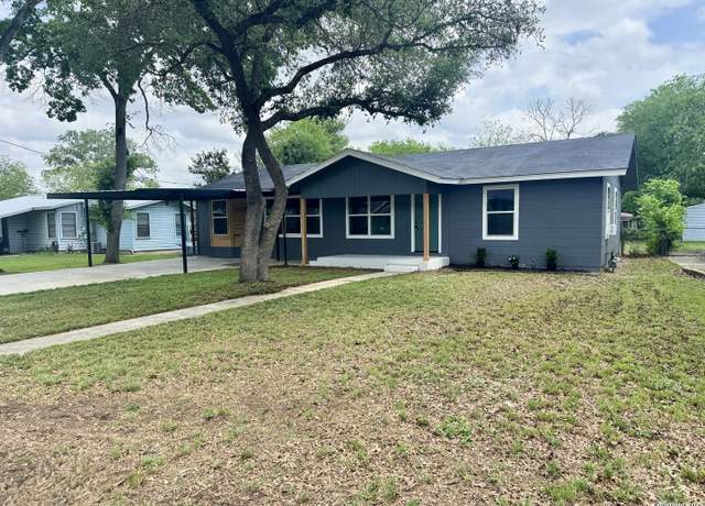 Property at 629 Melrose, Seguin, TX 78155, 4 beds, 2 baths