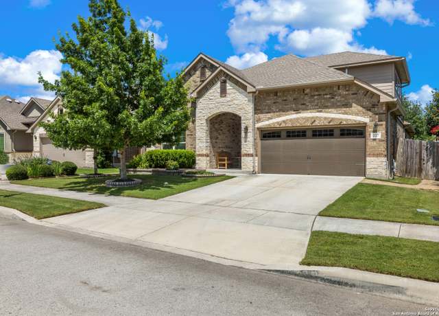 Property at 227 Woods Of Boerne, Boerne, TX 78006, 4 beds, 3 baths