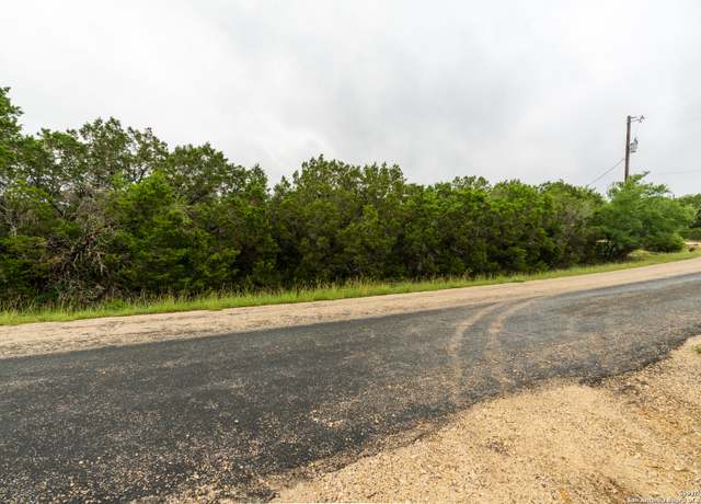 Property at 1414 Hilltop Rdg, New Braunfels, TX 78132