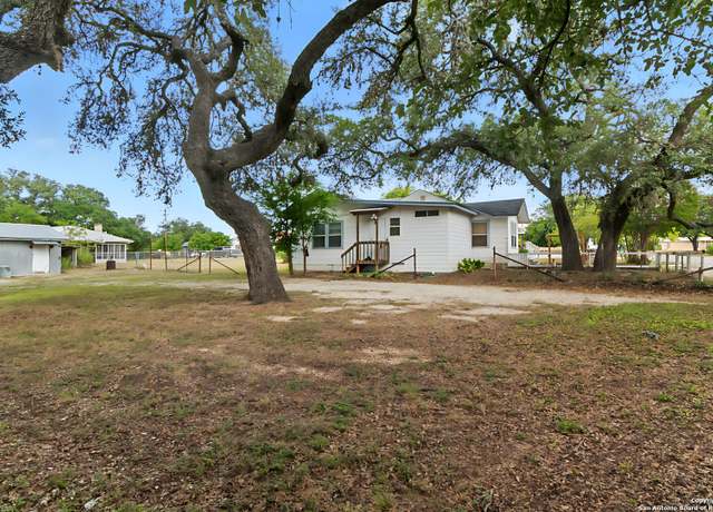 Property at 1221 Mesquite, Blanco, TX 78606, 3 beds, 2 baths