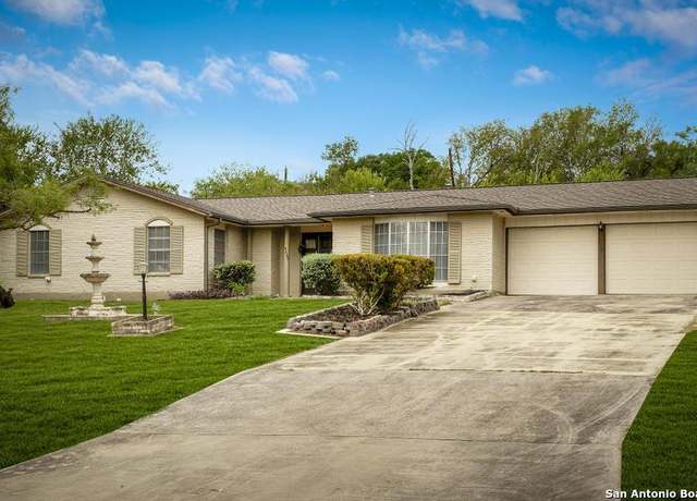 Property at 4603 Golf View Dr, San Antonio, TX 78223, 3 beds, 2 baths