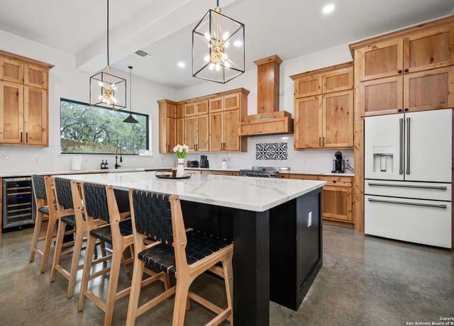 Property at 211 Spacious Sky, San Antonio, TX 78260-6423, 4 beds, 3 baths