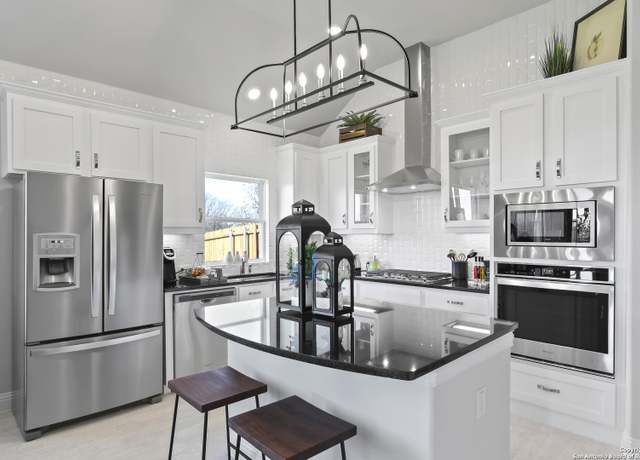 Property at 1735 Heritage Maples, New Braunfels, TX 78132, 3 beds, 2.5 baths
