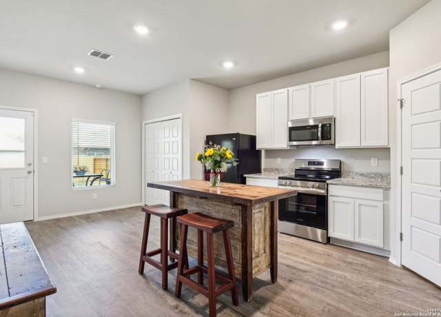 Property at 3605 Mccrae Xing, San Antonio, TX 78264, 3 beds, 2 baths