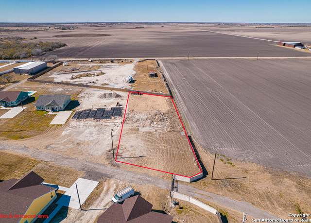 Property at 525 Private Rd, Riviera, TX 78379