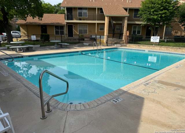 Property at 923 Vance Jackson #1510, San Antonio, TX 78201, 1 bed, 1 bath