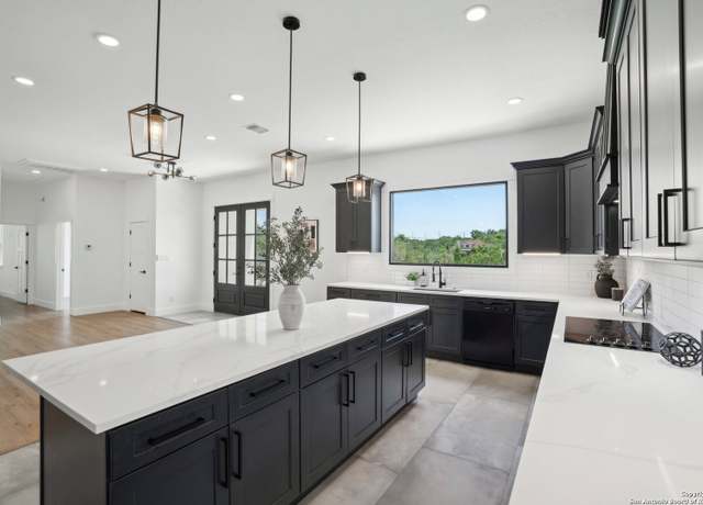 Property at 166 Magnolia Mdw, Canyon Lake, TX 78133, 3 beds, 2.5 baths