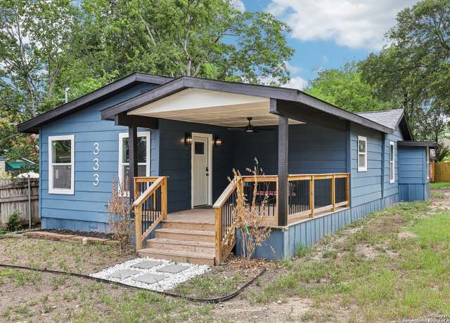 Property at 333 S Mesquite, New Braunfels, TX 78130, 4 beds, 2 baths
