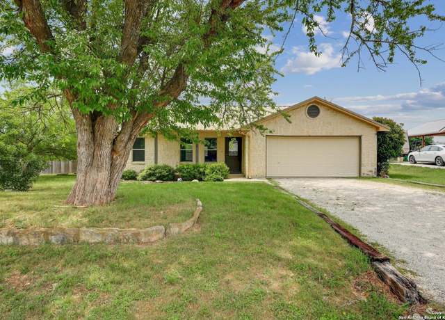 Property at 1115 Oakridge Dr, Blanco, TX 78606, 3 beds, 2 baths