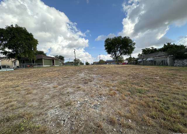 Property at 306 g, San Antonio, TX 78210