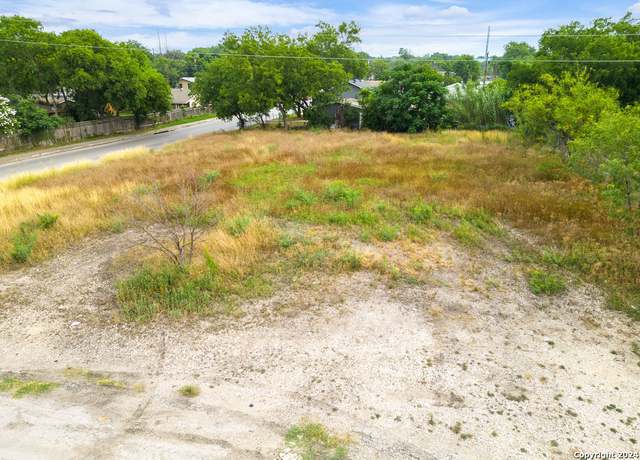 Property at 251 Coyol St, San Antonio, TX 78237