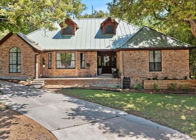 Property at 834 Candlewood, New Braunfels, TX 78130, 3 beds, 2 baths