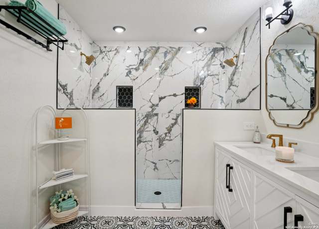 Property at 1217 Delaware St, San Antonio, TX 78210, 3 beds, 2 baths
