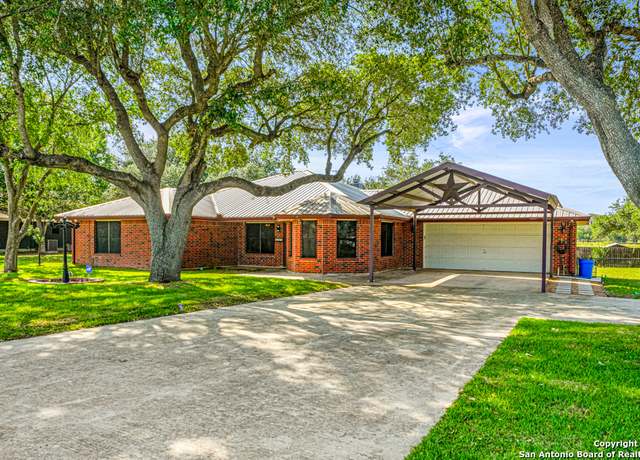Property at 4743 Fm 775, La Vernia, TX 78121, 3 beds, 2 baths
