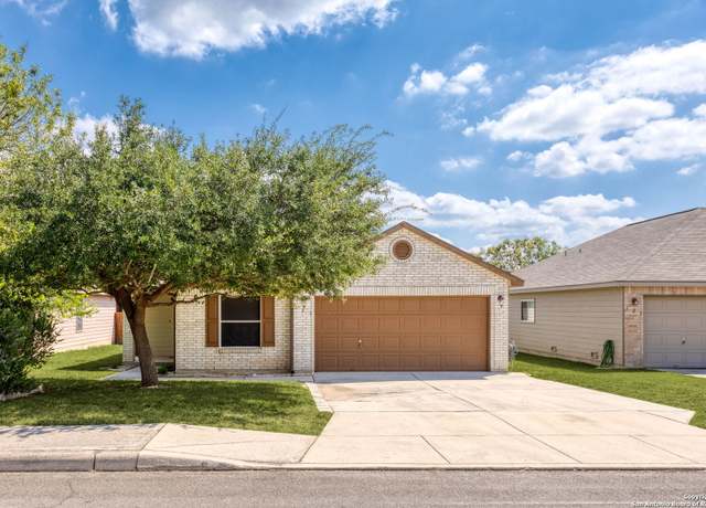 Property at 125 Katie Ct, Boerne, TX 78006-8604, 3 beds, 2 baths