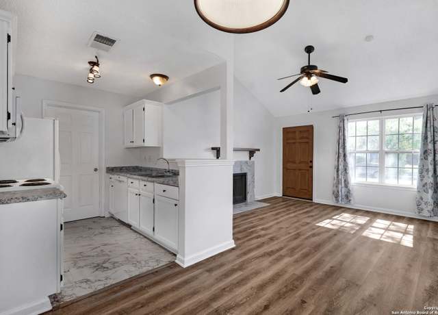 Property at 7527 Heathridge, San Antonio, TX 78250, 3 beds, 1 bath