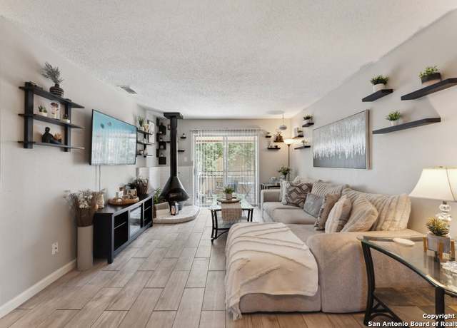 Property at 923 Vance Jackson #1104, San Antonio, TX 78201, 1 bed, 1 bath
