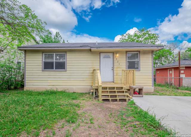Property at 1523 San Casimiro St, San Antonio, TX 78214, 2 beds, 1 bath