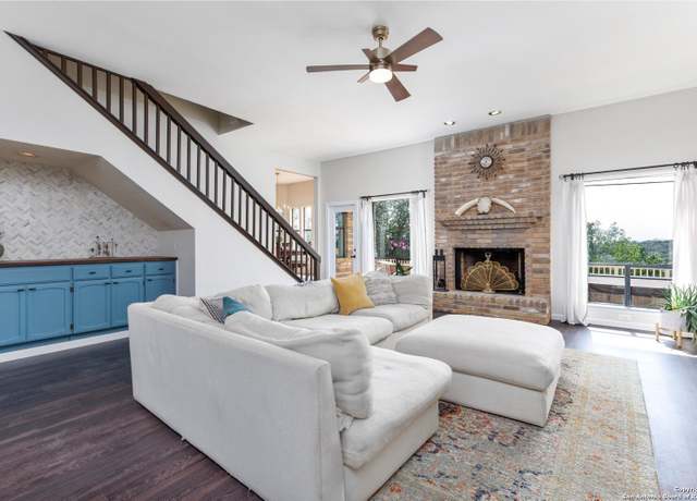 Property at 17910 Winter Hl, San Antonio, TX 78258, 4 beds, 3.5 baths