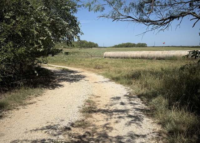 Property at 2015 County Road 420, Stockdale, TX 78160, 4 beds, 2 baths