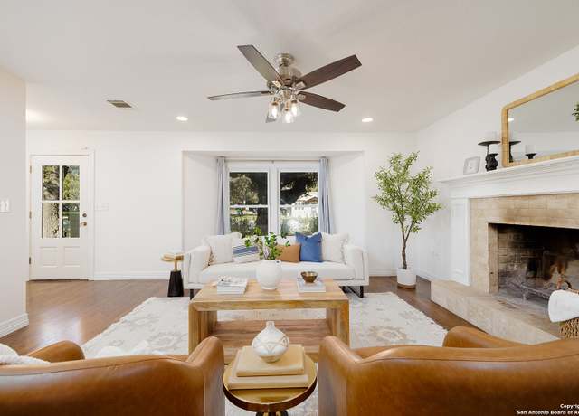 Property at 133 N School St, Boerne, TX 78006-2070, 3 beds, 3 baths