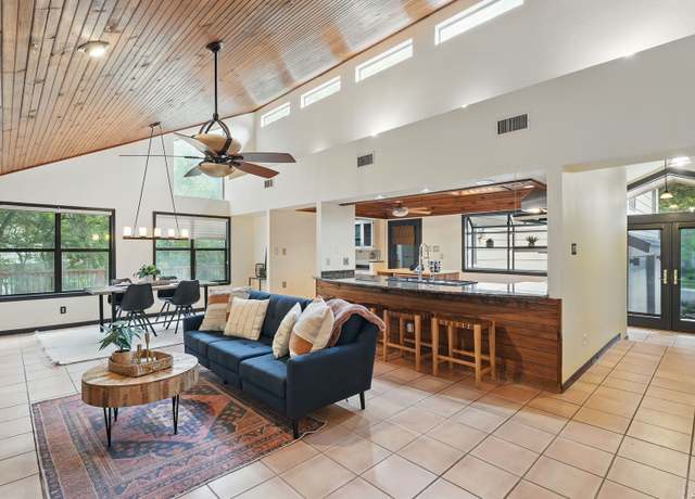 Property at 830 Candlewood, New Braunfels, TX 78130, 4 beds, 3 baths