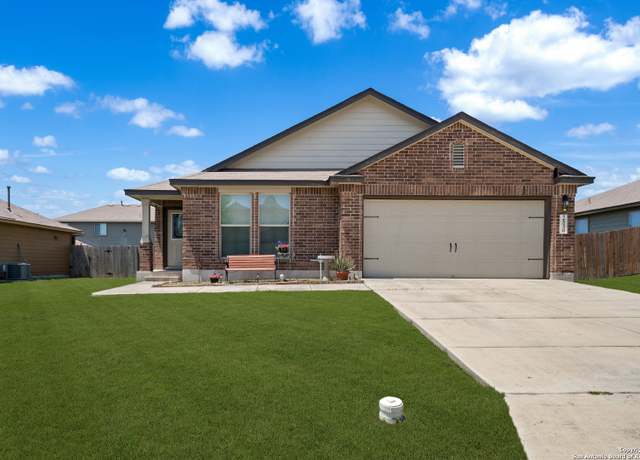 Property at 2530 Diamondback, New Braunfels, TX 78130, 3 beds, 2 baths