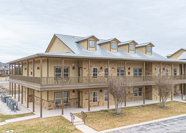 Property at 1554 Gruene Rd Unit A5, New Braunfels, TX 78130-3331, 3 beds, 3 baths