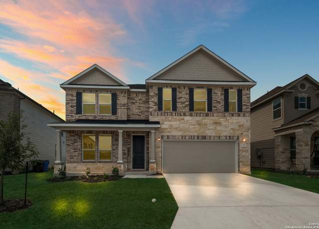 Property at 348 Cordova Ter, Seguin, TX 78155, 5 beds, 3.5 baths