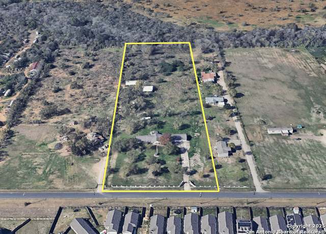 Property at 13709 Henze Rd, San Antonio, TX 78223, 4 beds, 3 baths