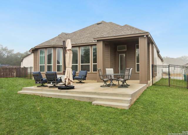 Property at 517 Huntwick Dr, Boerne, TX 78006-2757, 3 beds, 3 baths