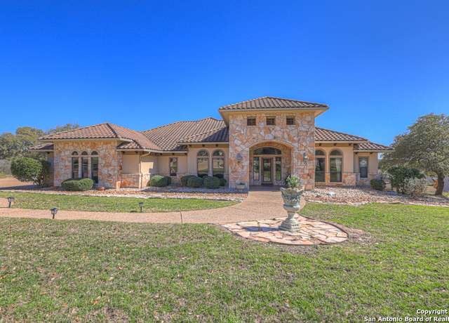Property at 1218 Vintage Way, New Braunfels, TX 78132-2662, 4 beds, 3.5 baths