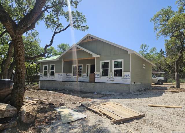 Property at 894 Luehlfing, Canyon Lake, TX 78133, 3 beds, 2 baths
