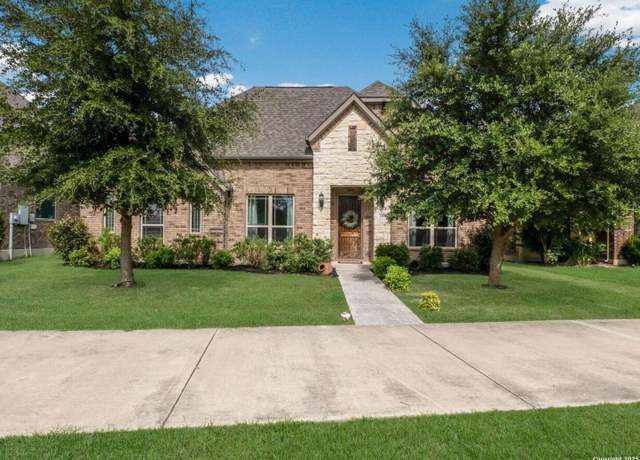 Property at 211 Champion, Boerne, TX 78006, 4 beds, 2 baths