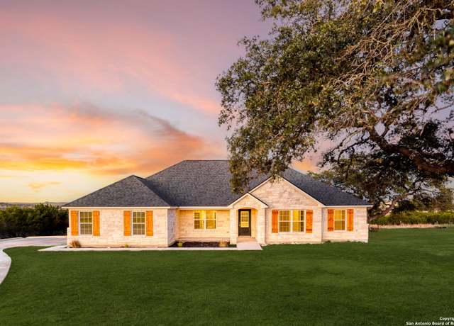Property at 567 Pinto Cyn, Bandera, TX 78003, 4 beds, 2 baths