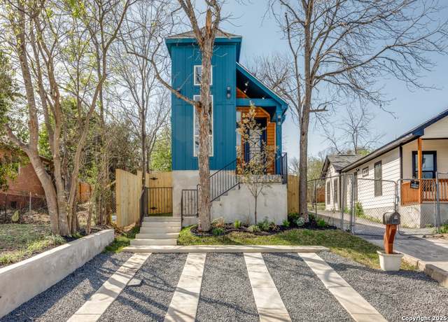 Property at 2628 E Commerce, San Antonio, TX 78203, 3 beds, 2 baths