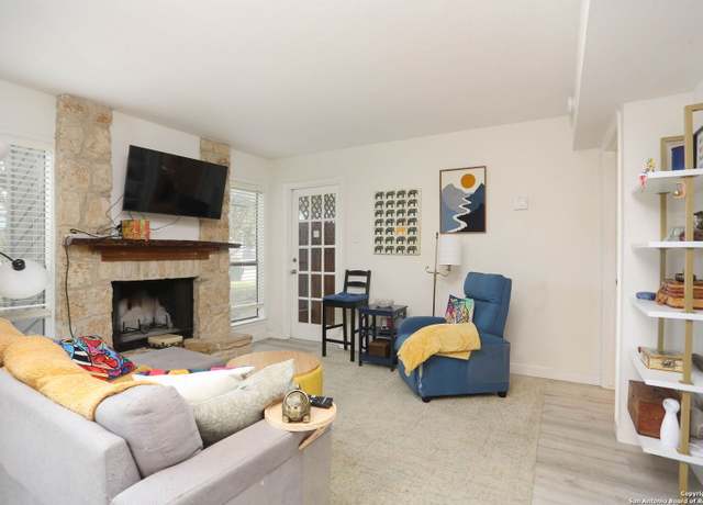 Property at 3843 Barrington Unit 139J, San Antonio, TX 78217, 1 bed, 1 bath