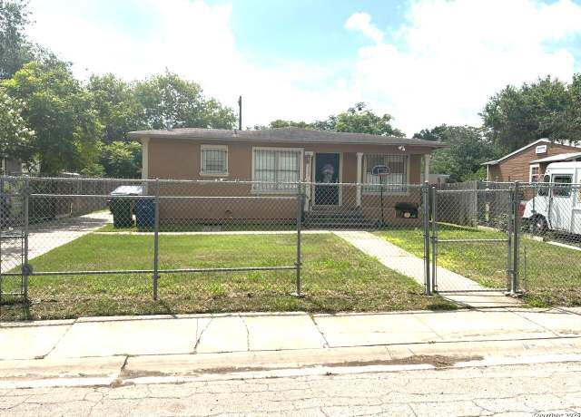 Property at 1532 Daytona, Corpus Christi, TX 78415, 3 beds, 1 bath