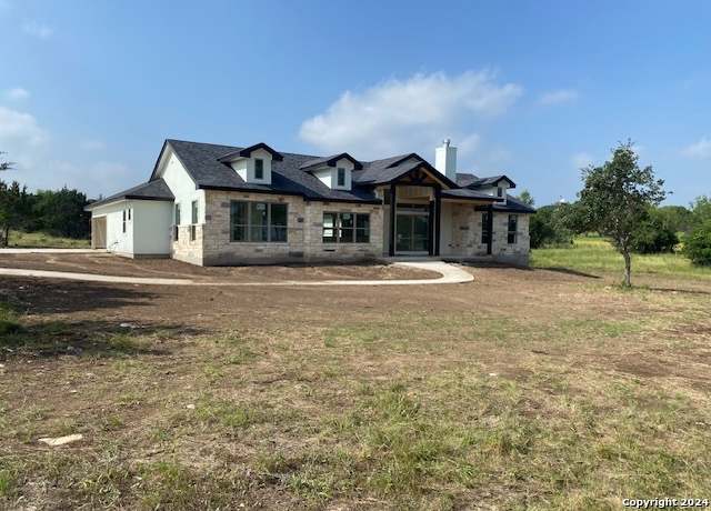 Property at 140 Horsehoe Fls, Bandera, TX 78003, 4 beds, 3 baths