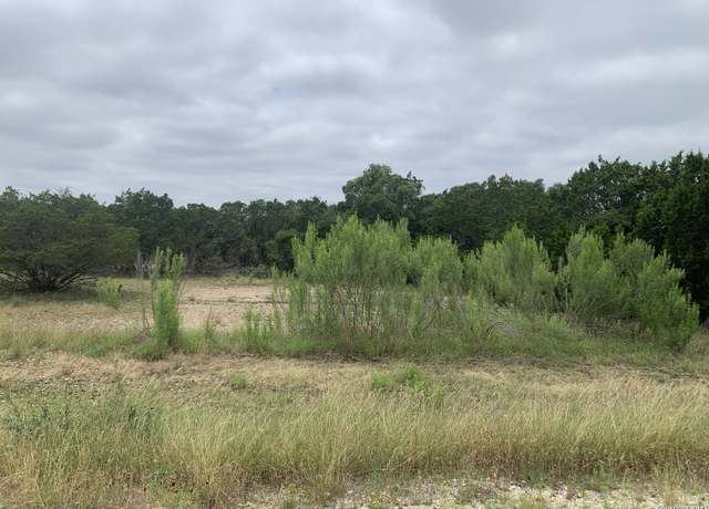 Property at 611 Parkview, Canyon Lake, TX 78133