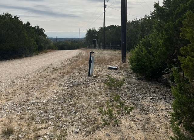 Property at 266 Pecos Rd, Bandera, TX 78003