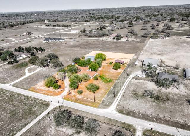 Property at 246 S Palo Alto Dr, Floresville, TX 78114, 3 beds, 2 baths