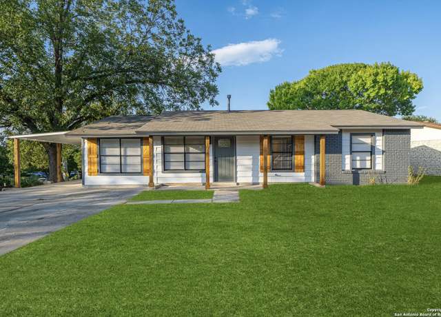 Property at 3035 Woodcliffe, San Antonio, TX 78230, 3 beds, 1 bath