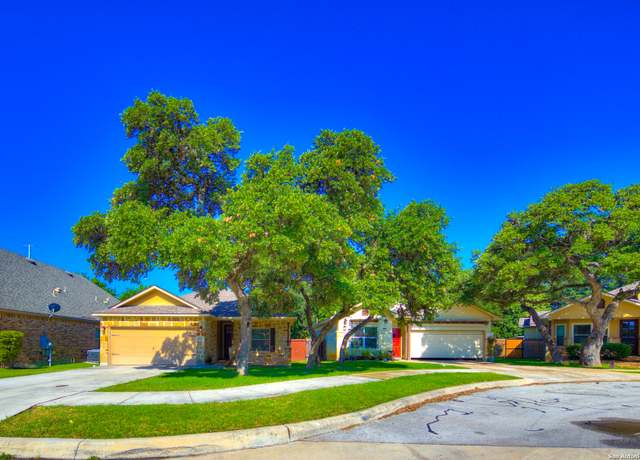 Property at 117 Dover Downs, Boerne, TX 78006, 3 beds, 2 baths
