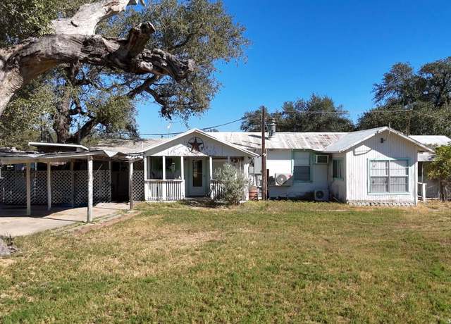Property at 3407 Jim Brite Rd, Pleasanton, TX 78064, 2 beds, 2.5 baths