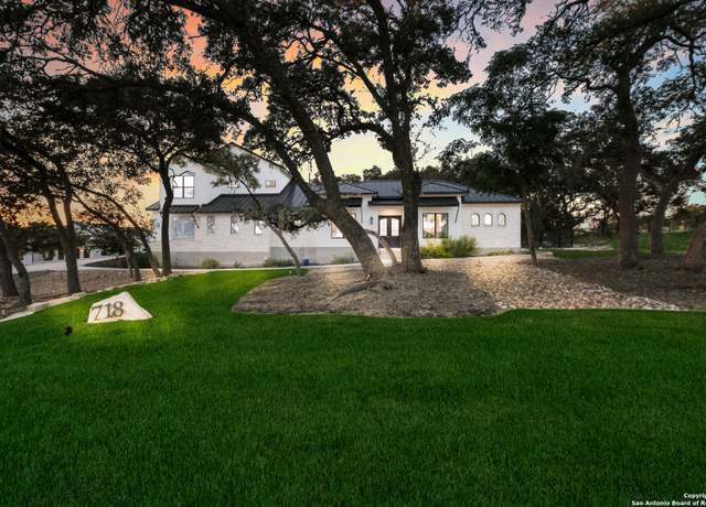Property at 718 Post Oak Rdg, Bulverde, TX 78163, 4 beds, 3.5 baths