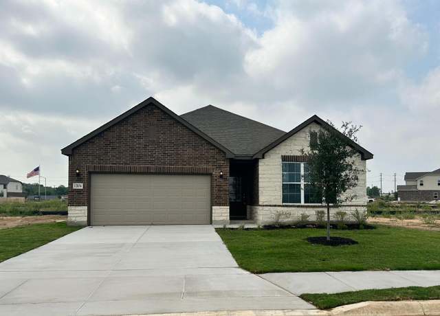 Property at 12836 Red Apple Rd, Schertz, TX 78108, 3 beds, 2.5 baths