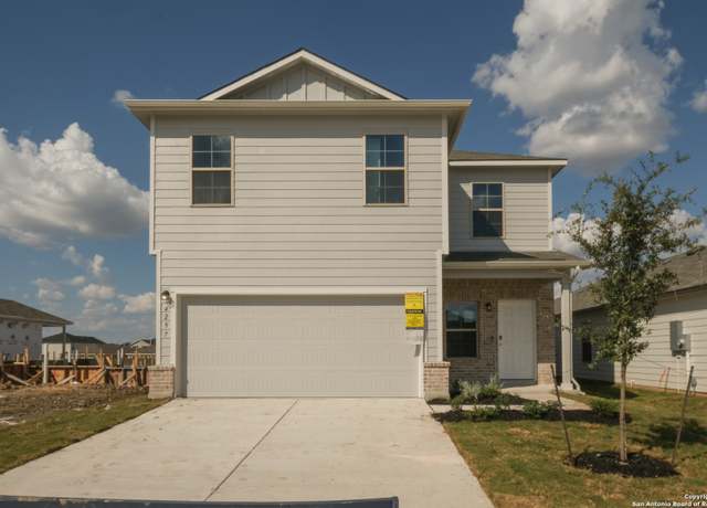 Property at 4297 Carlotta Dr, New Braunfels, TX 78130, 4 beds, 2.5 baths