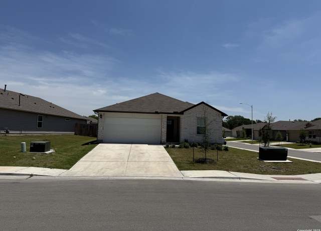 Property at 322 Addison, Lockhart, TX 78644, 4 beds, 2 baths